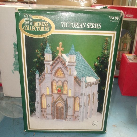 Dickens Collectables Christmas light up house Church display MIB - Picture 1 of 1